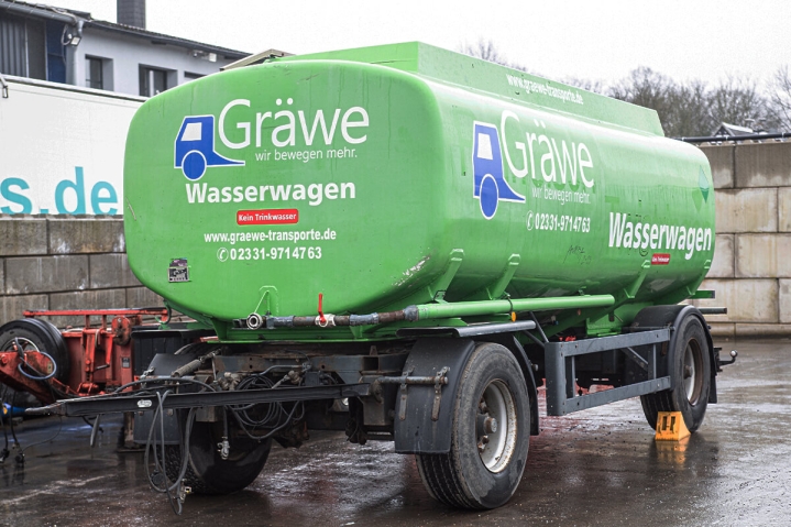 Wasserwagen-Anhänger
